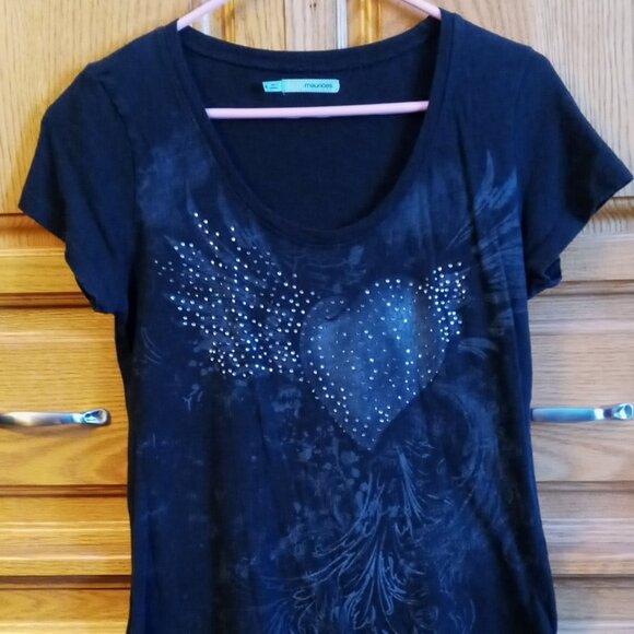 Maurices Tops - Cute Maurices Winged Heart Filigree Rhinestone Black T-Shirt Sz M Vintage 2000s